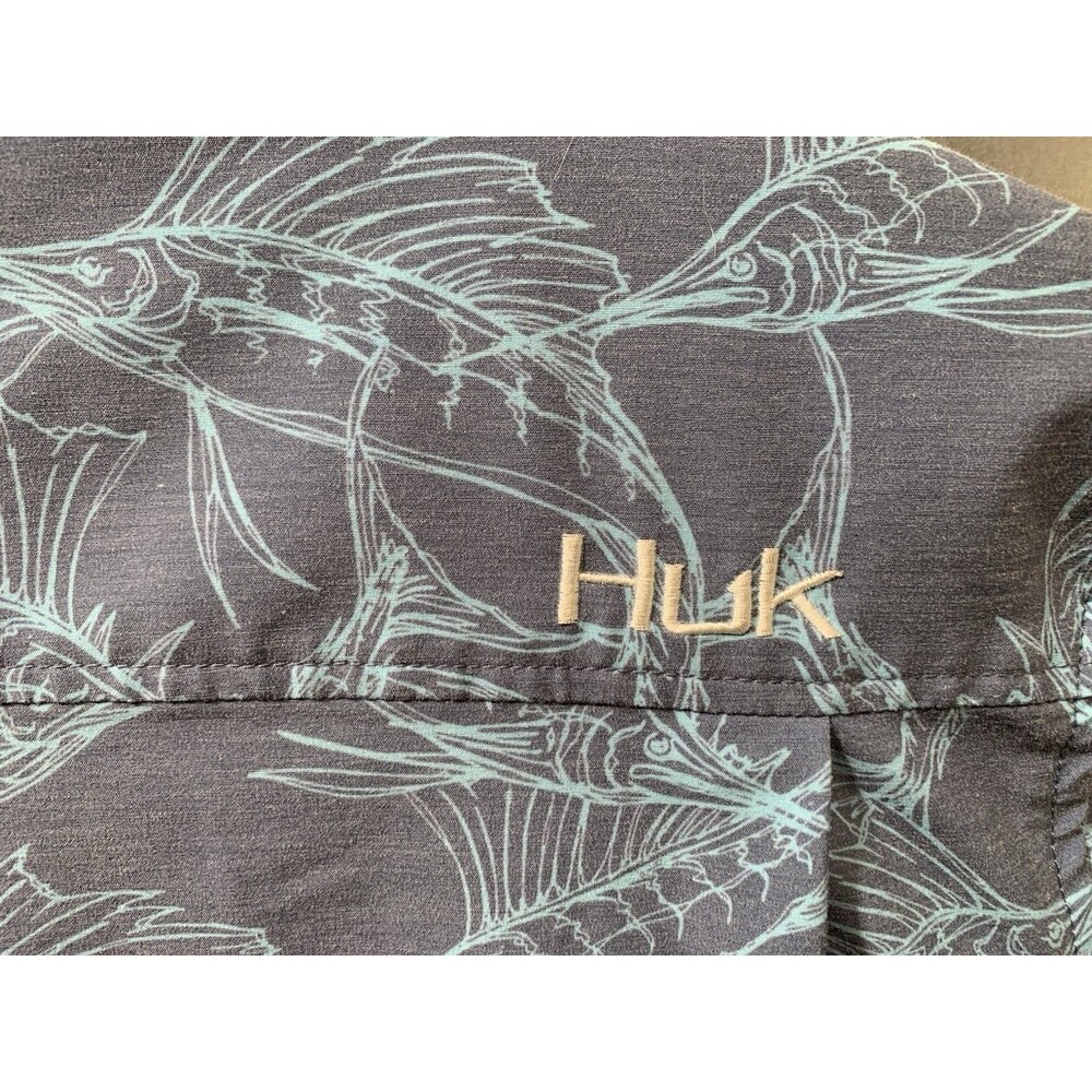HUK Fishing  Teal/Blue Sail Fish Short Sleeve Button Down Stretch Shirt Mens M